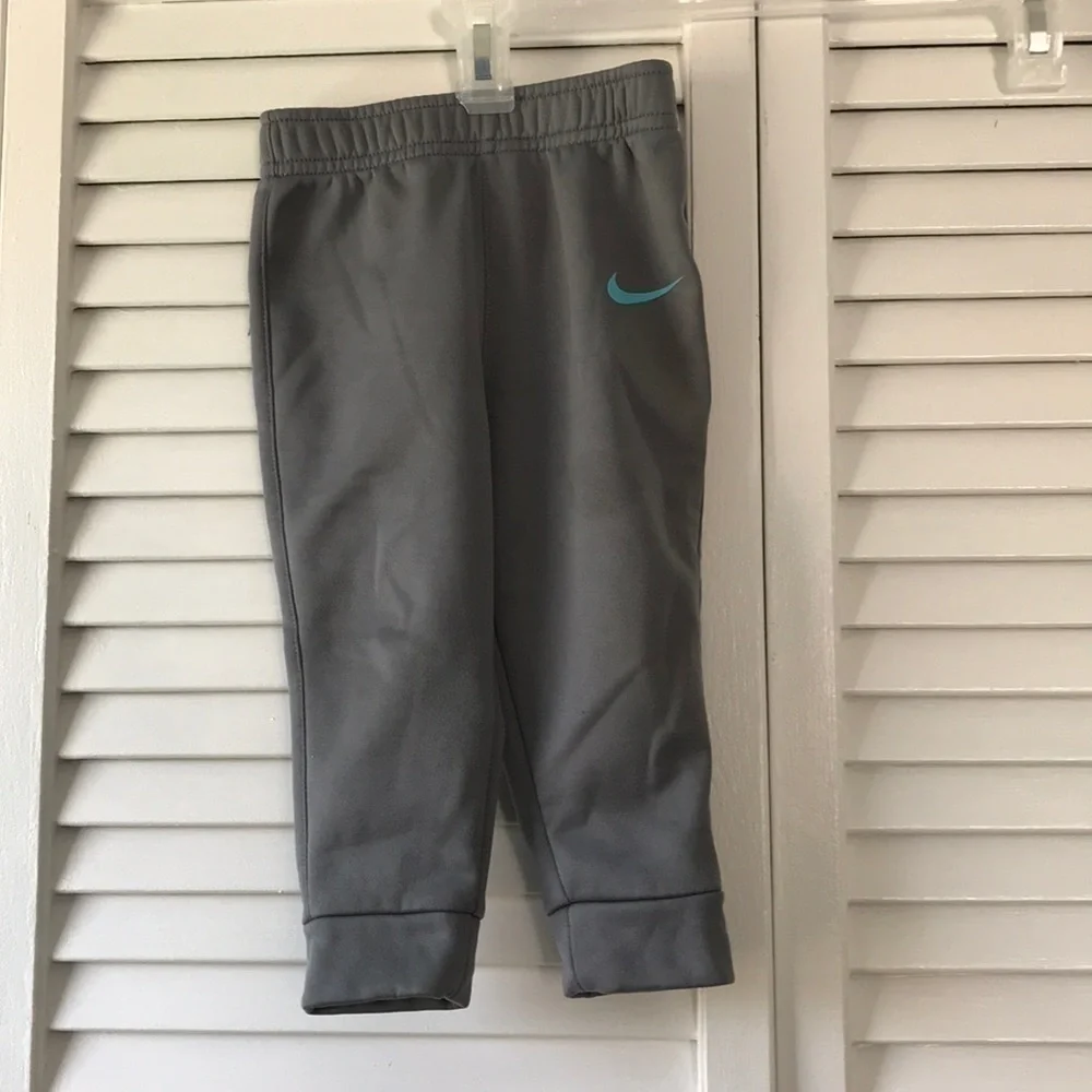 3/$25 Nike 3 piece Lot